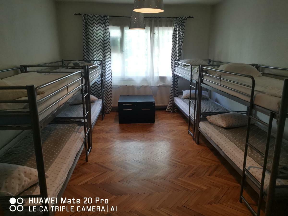 Enjoy Hostel Kluż-Napoka Zewnętrze zdjęcie